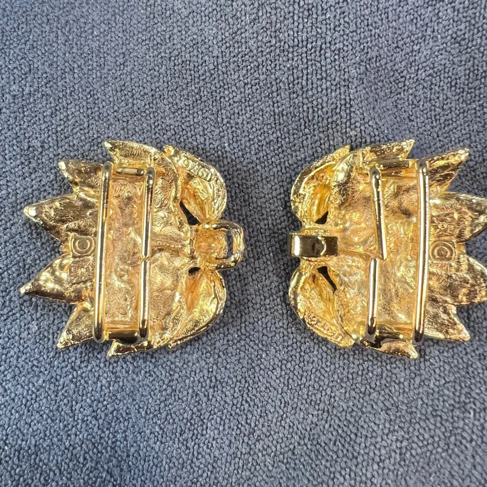Vintage 1976 Gold Leaf Belt Buckle Interlocking Botanical Two Piece Textured